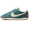 Buty Nike Pacific HQ2052-302 zielony 44
